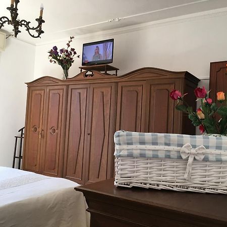 La Casa Di Nila Lägenhet Pisa Exteriör bild