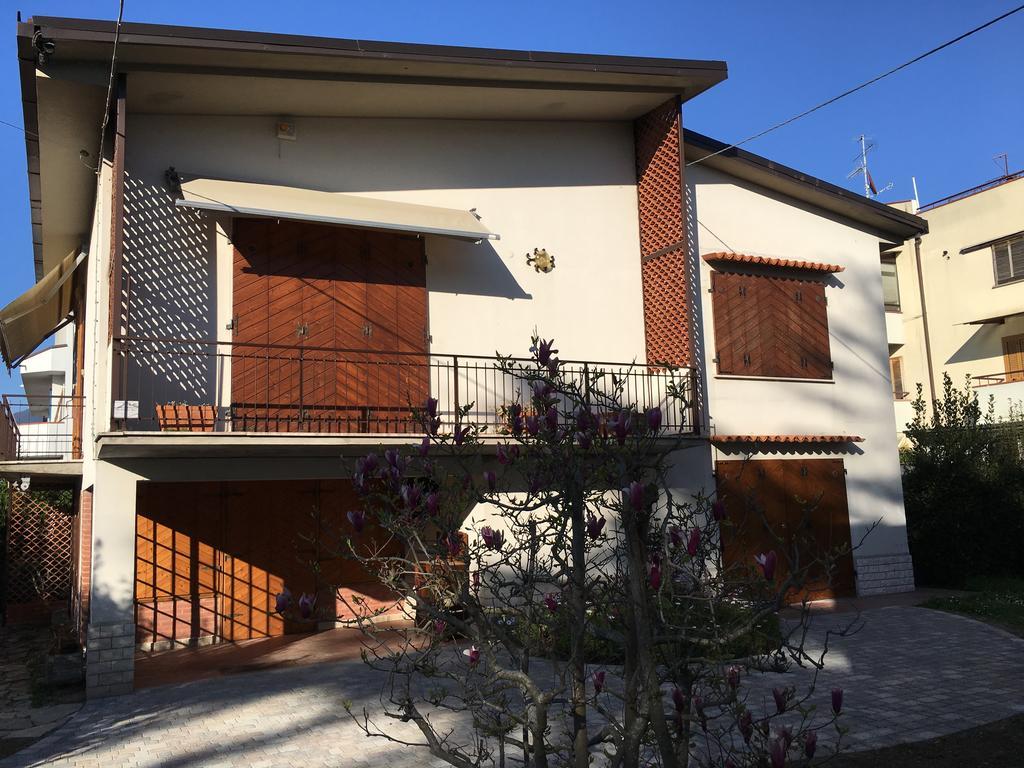 La Casa Di Nila Lägenhet Pisa Exteriör bild